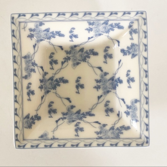 Rose Brocade by Skye McGhie porcelain square dish - Picture 3 of 5
